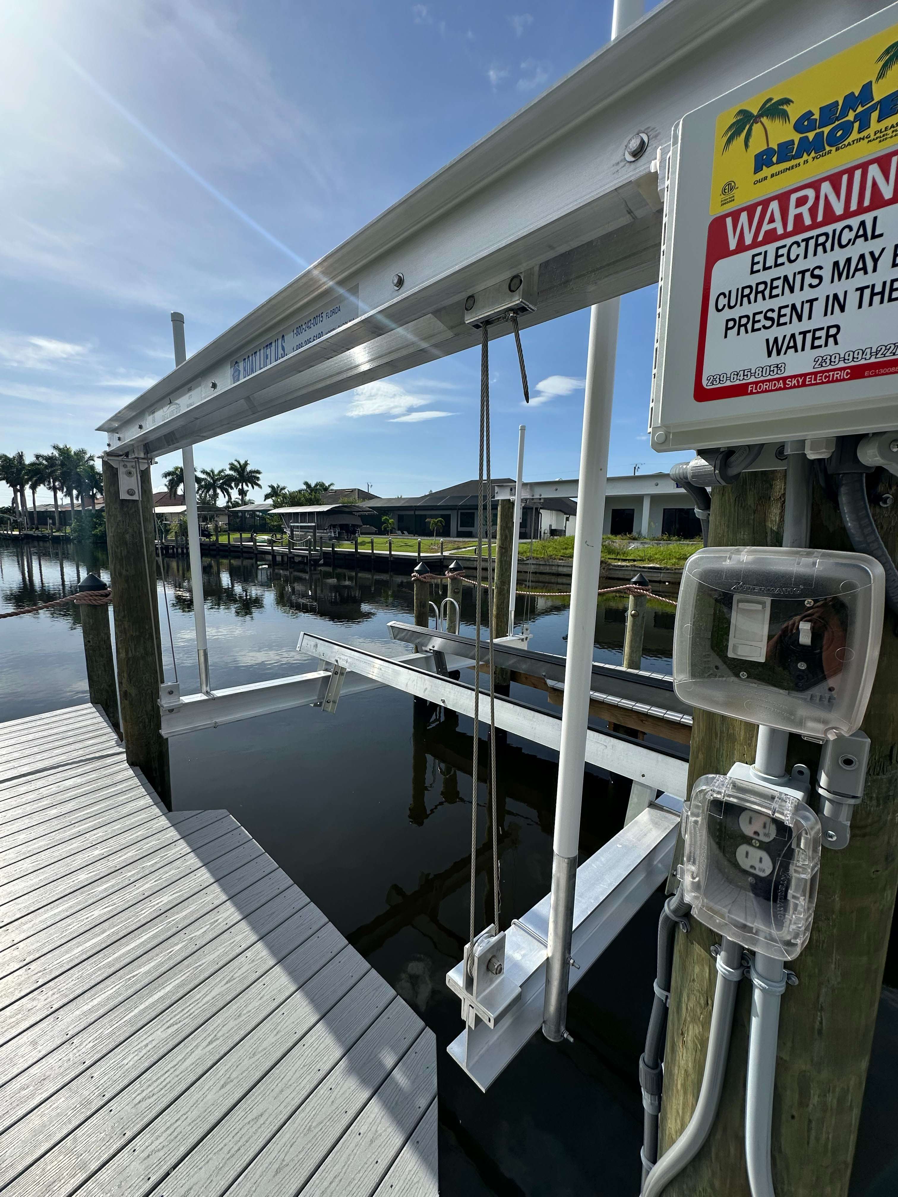 Boat Lifts in Cape Coral, Florida_preview_4