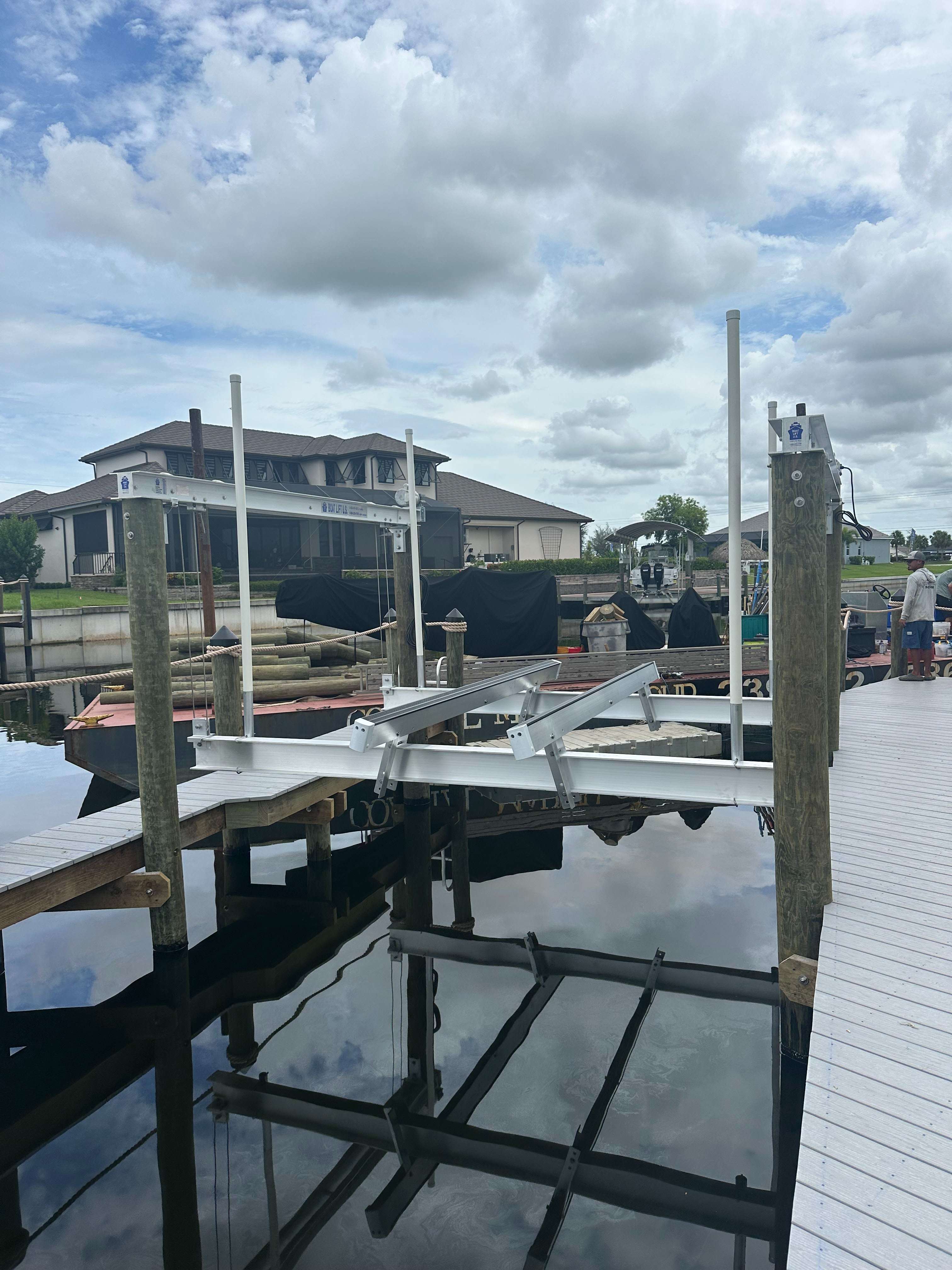 Boat Lifts in Cape Coral, Florida_preview_7